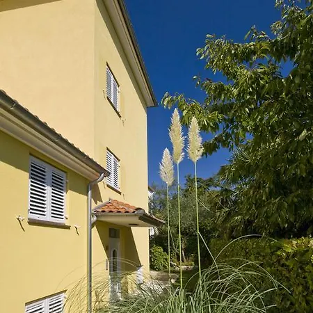 Davorka Appartamento Rovigno