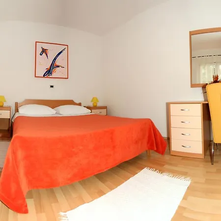 Davorka Apartment *